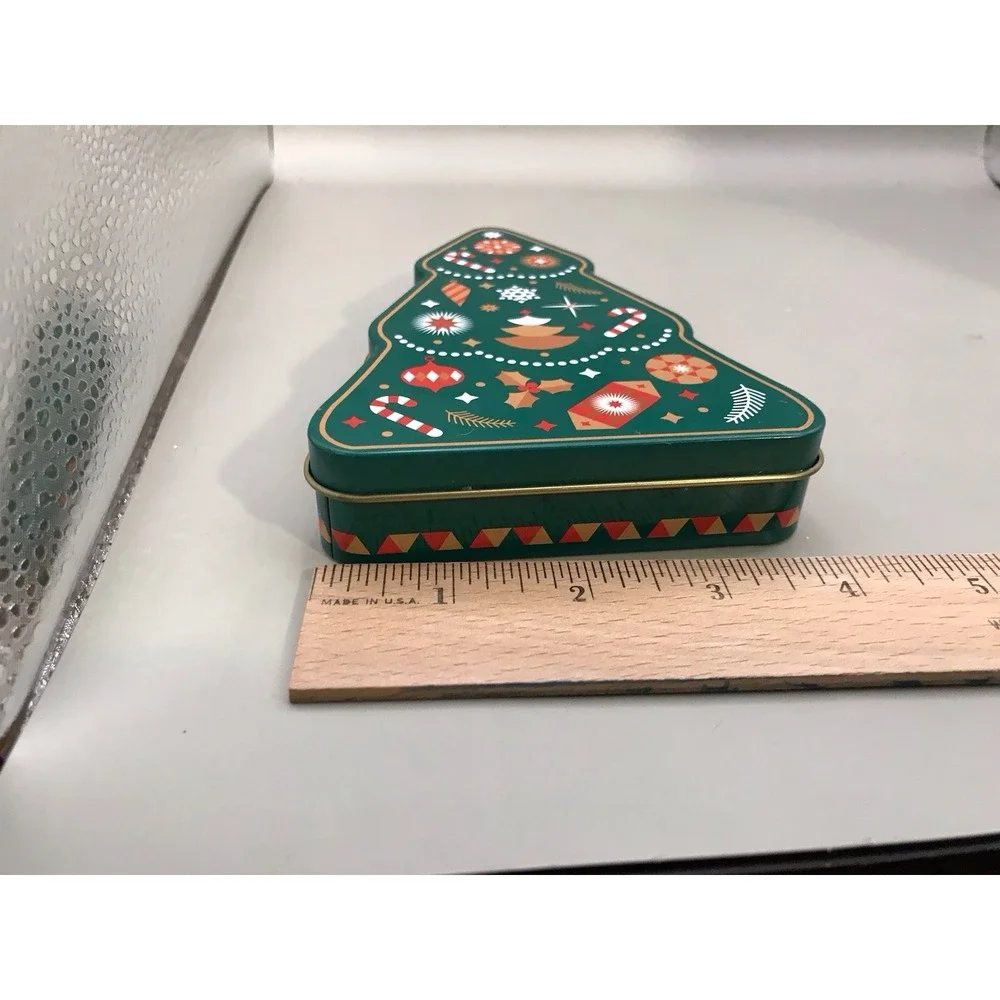 Christmas Tree Tin 6